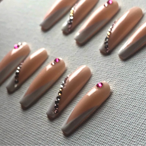 Medium press on nails french tip rhinestone handmade - Picture 2 of 3